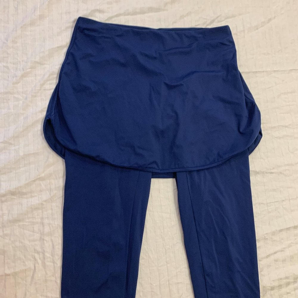 🍎🍎  SONIC SLIMMERS WOMENS PULL ON 2 IN 1 ATHLETIC YOGA CAPRIS SKIRT SIZE M….🍎